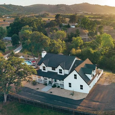 Wine Country Modern Farmhouse With Heated Pool, Hot Tub, Cybertruck Paso Robles Dış mekan fotoğraf
